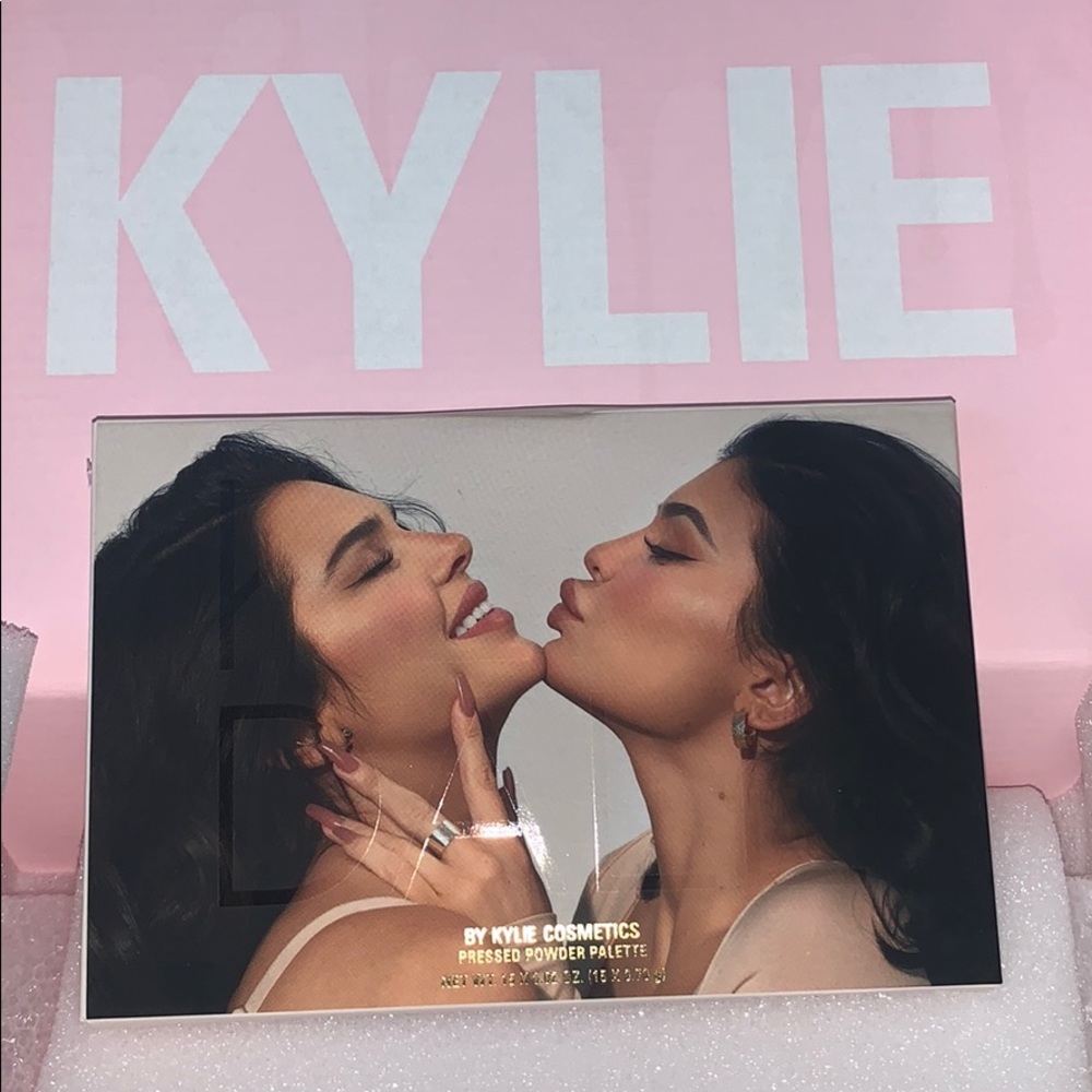 Kendall x Kylie Palette
